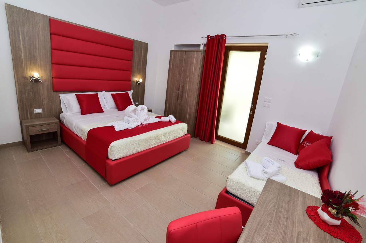 פורטו צ'זראו La Palazzina Bed & Breakfast מראה חיצוני תמונה